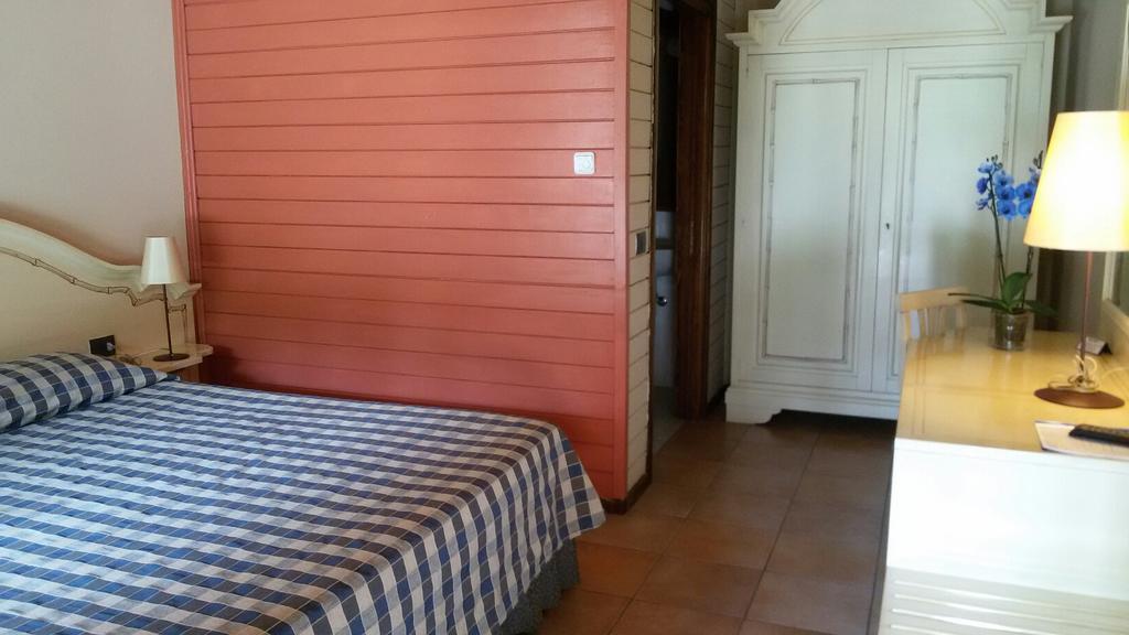 Motel 7 Laghi กาสเตลเล็ตโต ดิ บรานดุซโซ ภายนอก รูปภาพ